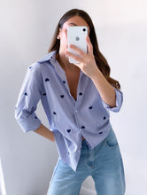 Carica l'immagine nel visualizzatore di Gallery, Camicia Love
