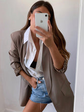 Carica l&#39;immagine nel visualizzatore di Gallery, Blazer foderato animalier
