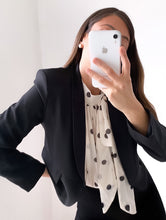 Carica l'immagine nel visualizzatore di Gallery, Blazer crop
