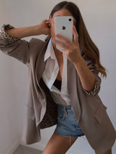 Carica l&#39;immagine nel visualizzatore di Gallery, Blazer foderato animalier
