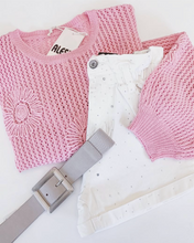 Carica l&#39;immagine nel visualizzatore di Gallery, Shorts bianchi con strass
